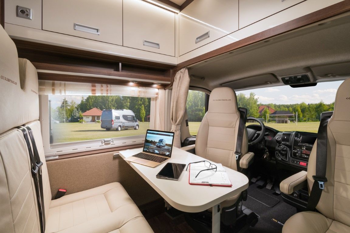 camper-van-without-a-problem-transform-into-mobile-officeojpg