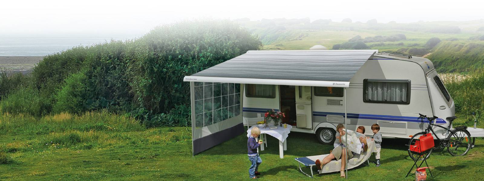 Awning in a trailer.jpg
