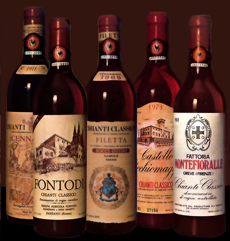 bouteilles-de-chianti-classicoc-vpagnouf-uploadwikimediaorg-cc-by-sajpg