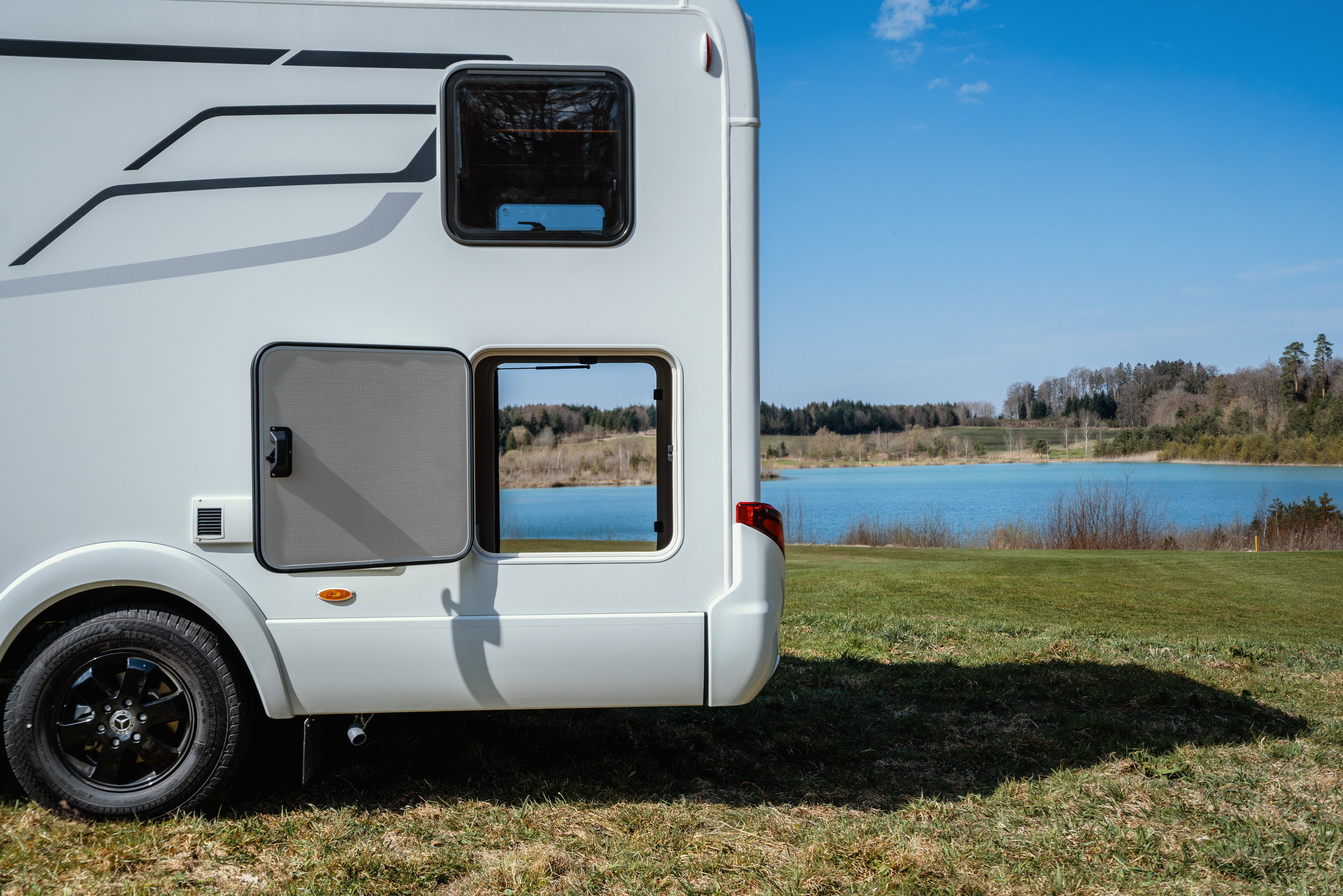 Hymer Tramp S585 – wszystkomająca półintegra